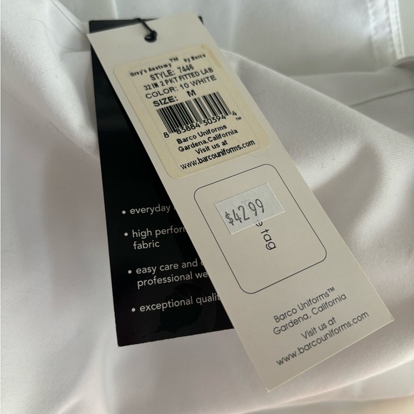 NWT Women’s White Lab Coat with organizer - Picture 4 of 6